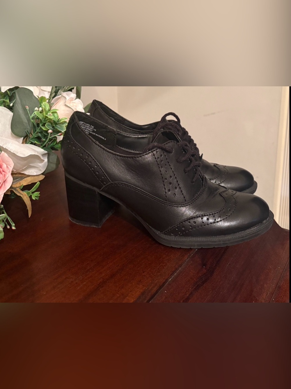 BareTraps Black Lace-Up Block Heel Oxfords   0024